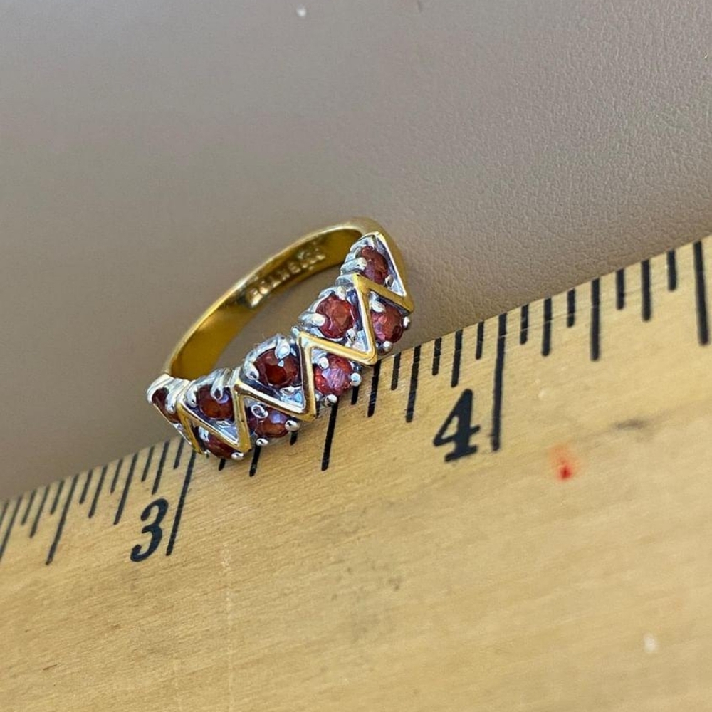 Gold ring precious stones size us 5